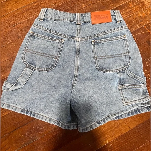 princess polly cargo shorts - Picture 4 of 4